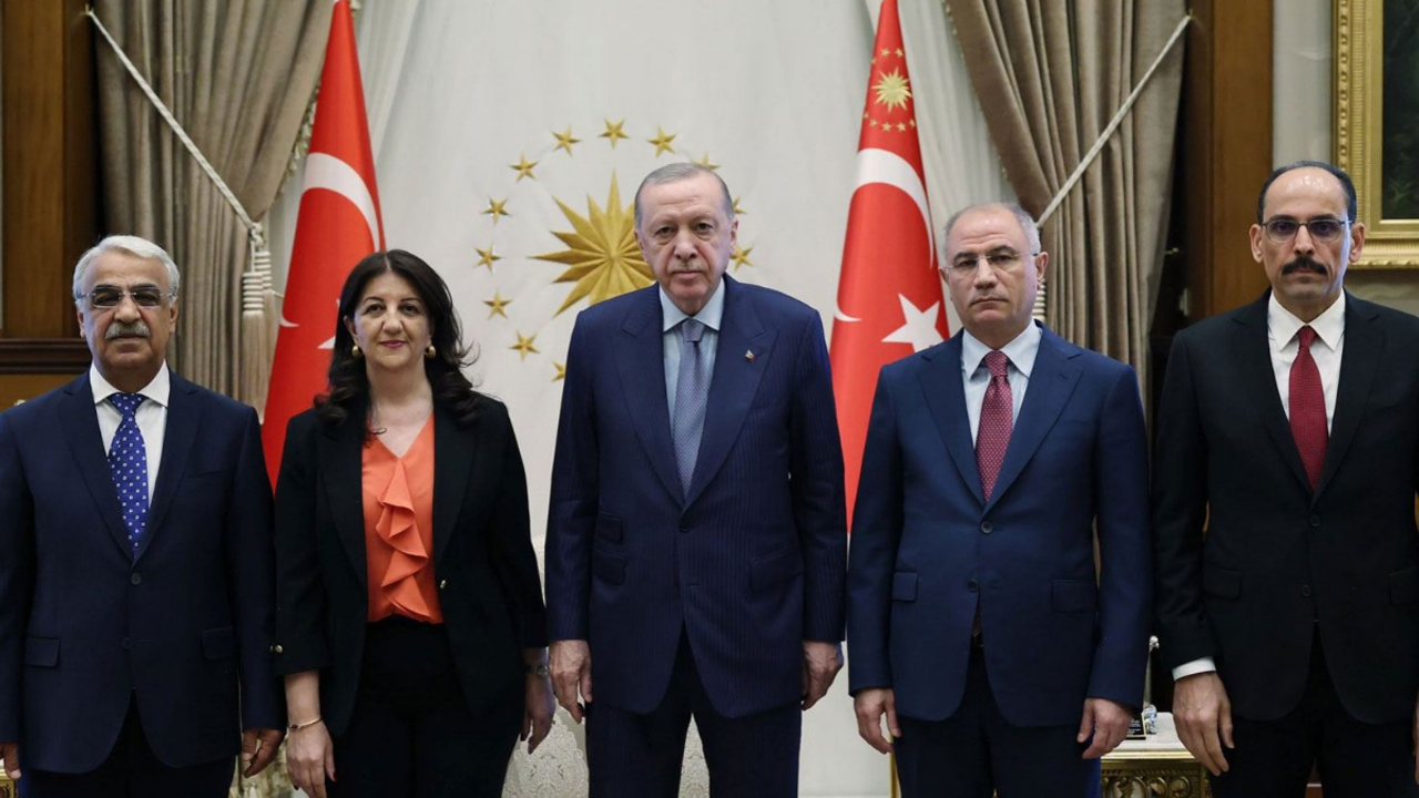 Erdoğan–DEM Parti İmralı heyeti görüşmesi ertelendi