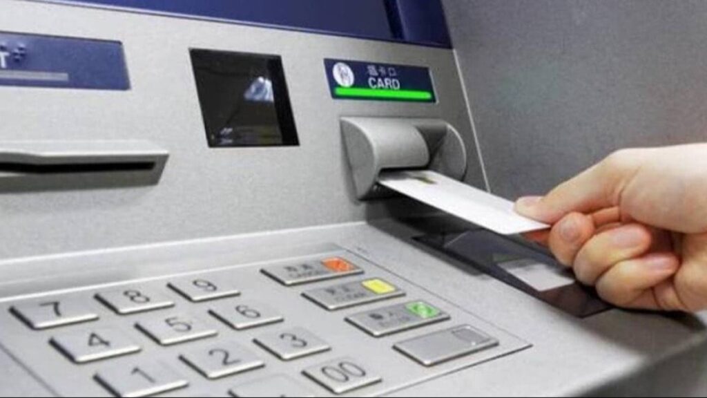 330 maaşı tek seferde yattı: İlk iş bakın ne yaptı