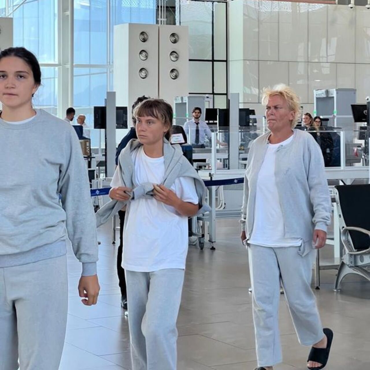 Aktivistler Yunanistan ve Slovakya’ya gönderildi