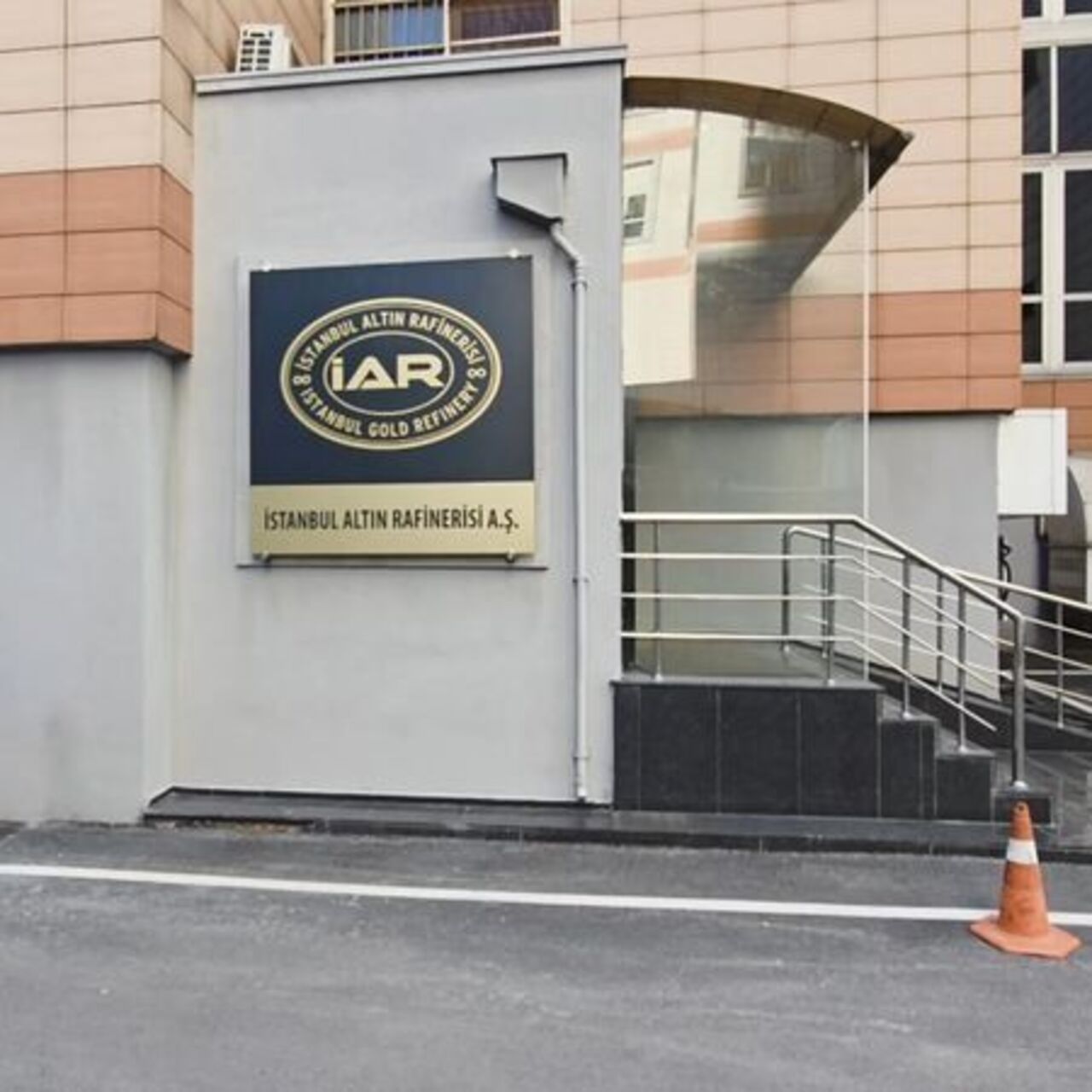 Altın Rafinerisi’nde 22 şüpheli adliyede!