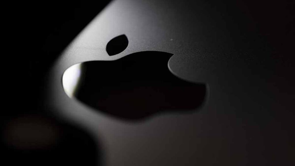 Apple bile fark etmedi! iPhone 17 alacaklar dikkat: En popüler kılıf, Apple’ın yeni aksesuarıyla çalışmıyor!