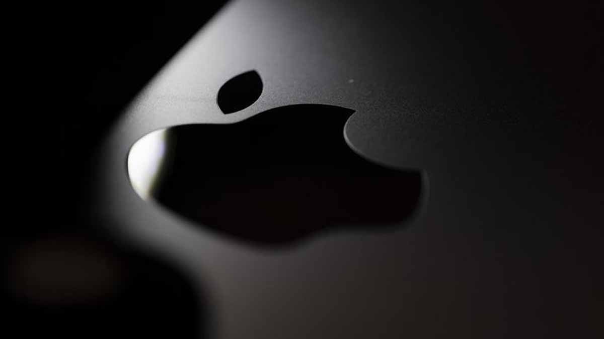 Apple bile fark etmedi! iPhone 17 alacaklar dikkat: En popüler kılıf, Apple’ın yeni aksesuarıyla çalışmıyor!