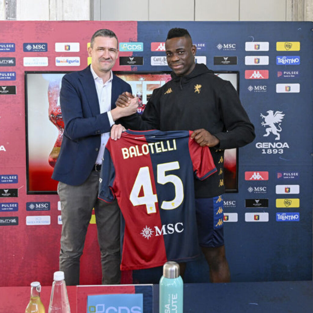 Balotelli: “İtalya’da kalmak istiyorum”