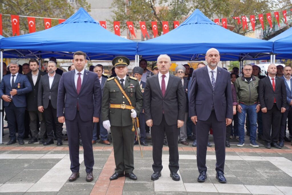 Başkan Aydın Cumhuriyet Meydanı’nda Düzenlenen Cumhuriyet Bayramı Törenine Katıldı