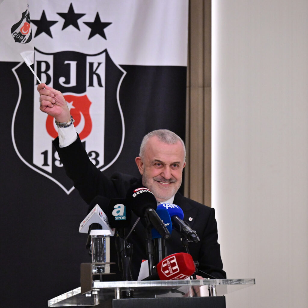 Beşiktaş’ın yeni divan başkanı Ahmet Ürkmezgil!