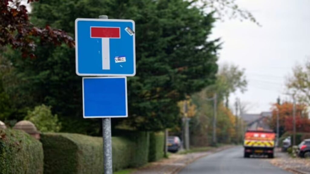 Bir anda trafik levhaları değişti: Kimse anlamını bilmiyor