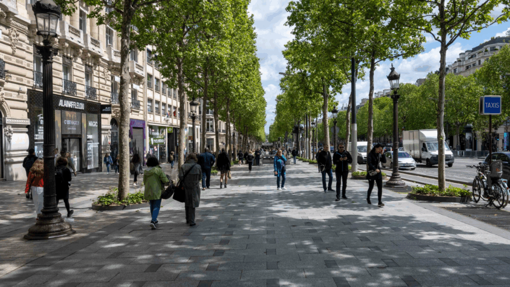 Bu kıyafeti giyenlere ağır cezalar verilecek: Karar çıktı