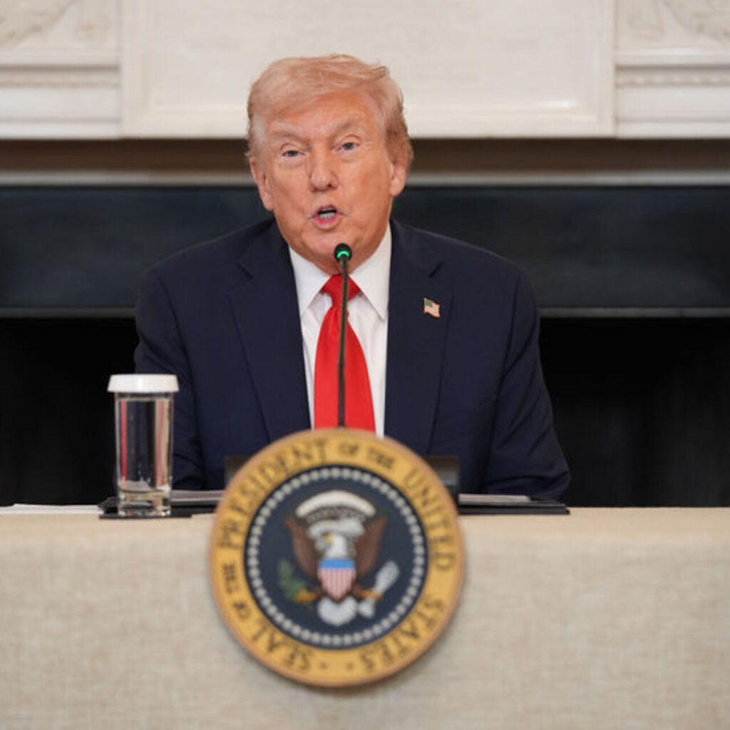 Donald Trump: Hamas’a bir şans vereceğiz