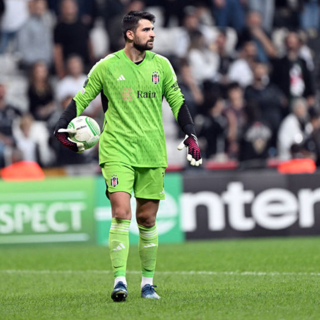 Ersin kaleyi devraldı, alkış topladı!