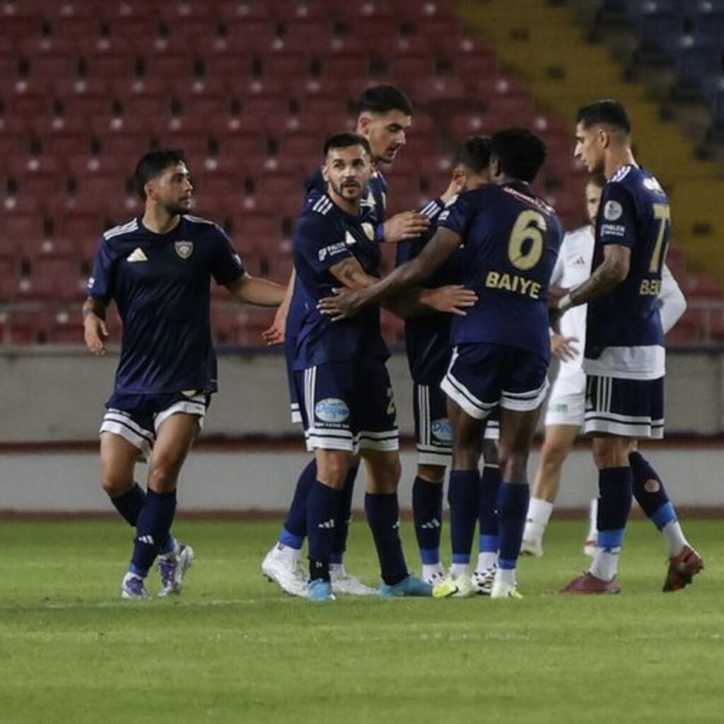 Erzurumspor, deplasmanda 3 golle kazandı!