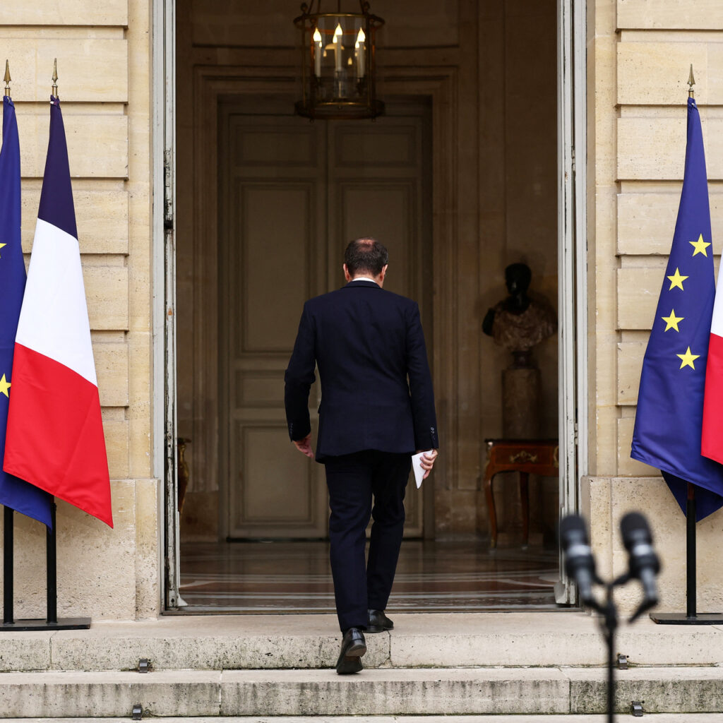 Fransa, tarihinin en büyük siyasi krizini yaşıyor