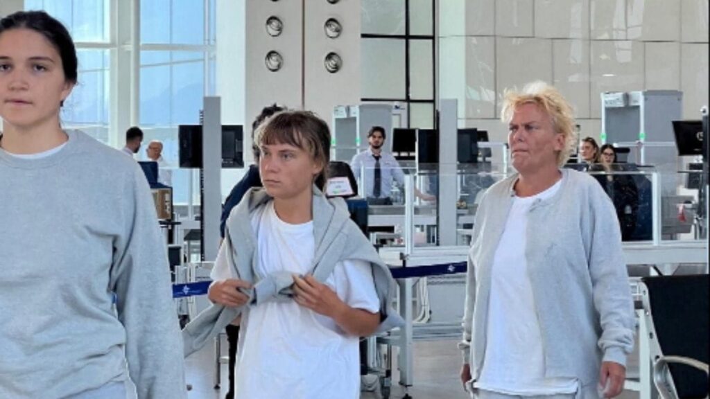 Greta Thunberg, 171 aktivistle birlikte sınırdışı edildi