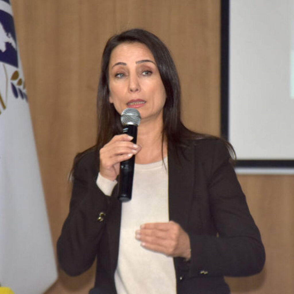 Hatimoğulları: Kürt sorununu Türkiye çözerse bölgeye barışı taşır