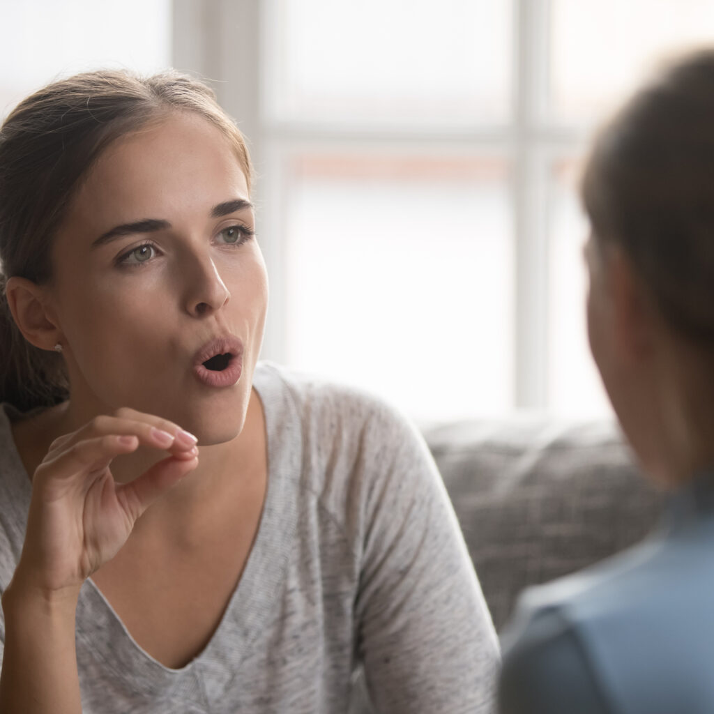 Her 100 kişiden birinde kekemelik görülüyor