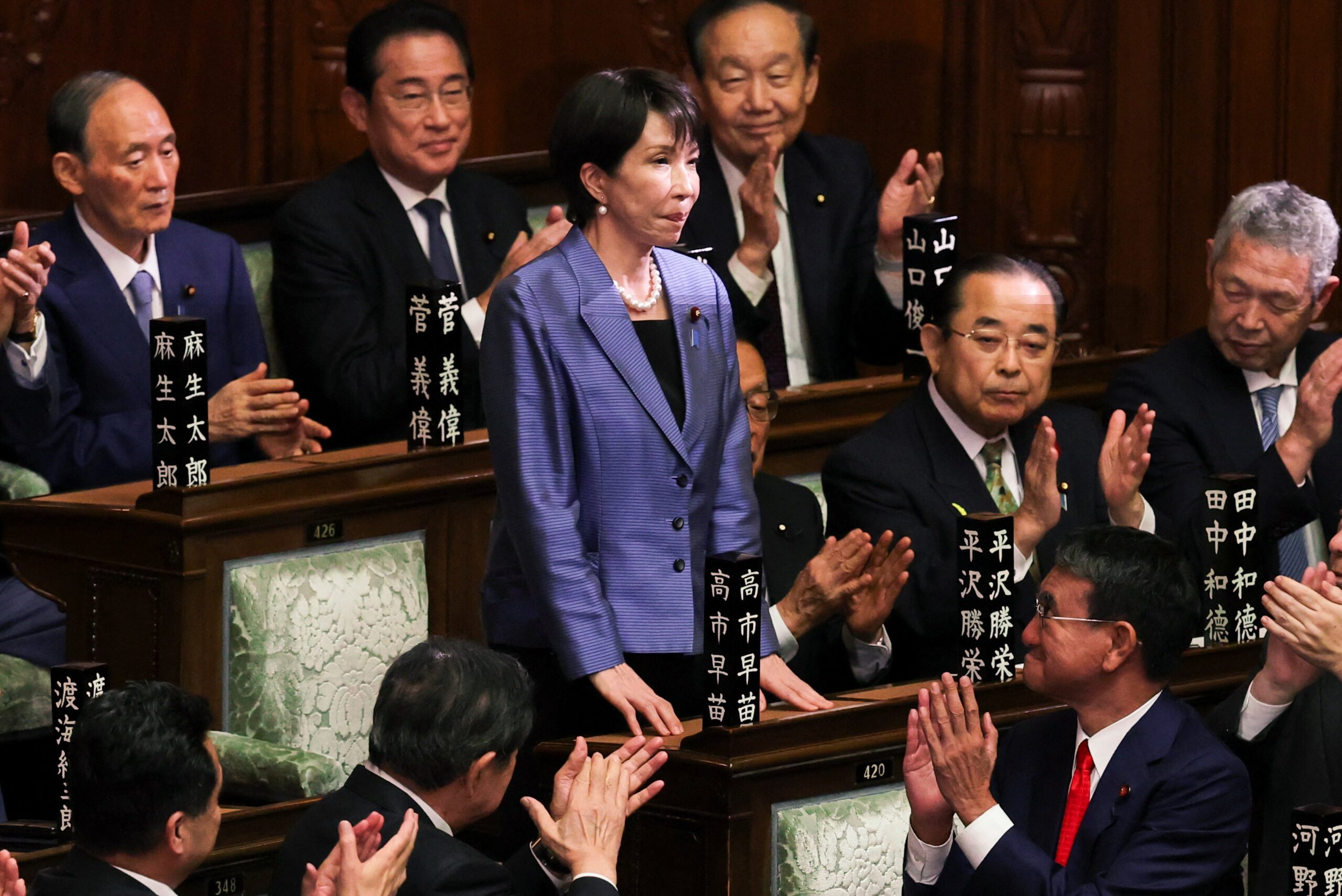Japon borsası rekor kırdı: Sanae Takaichi, Başbakanlık koltuğuna oturdu
