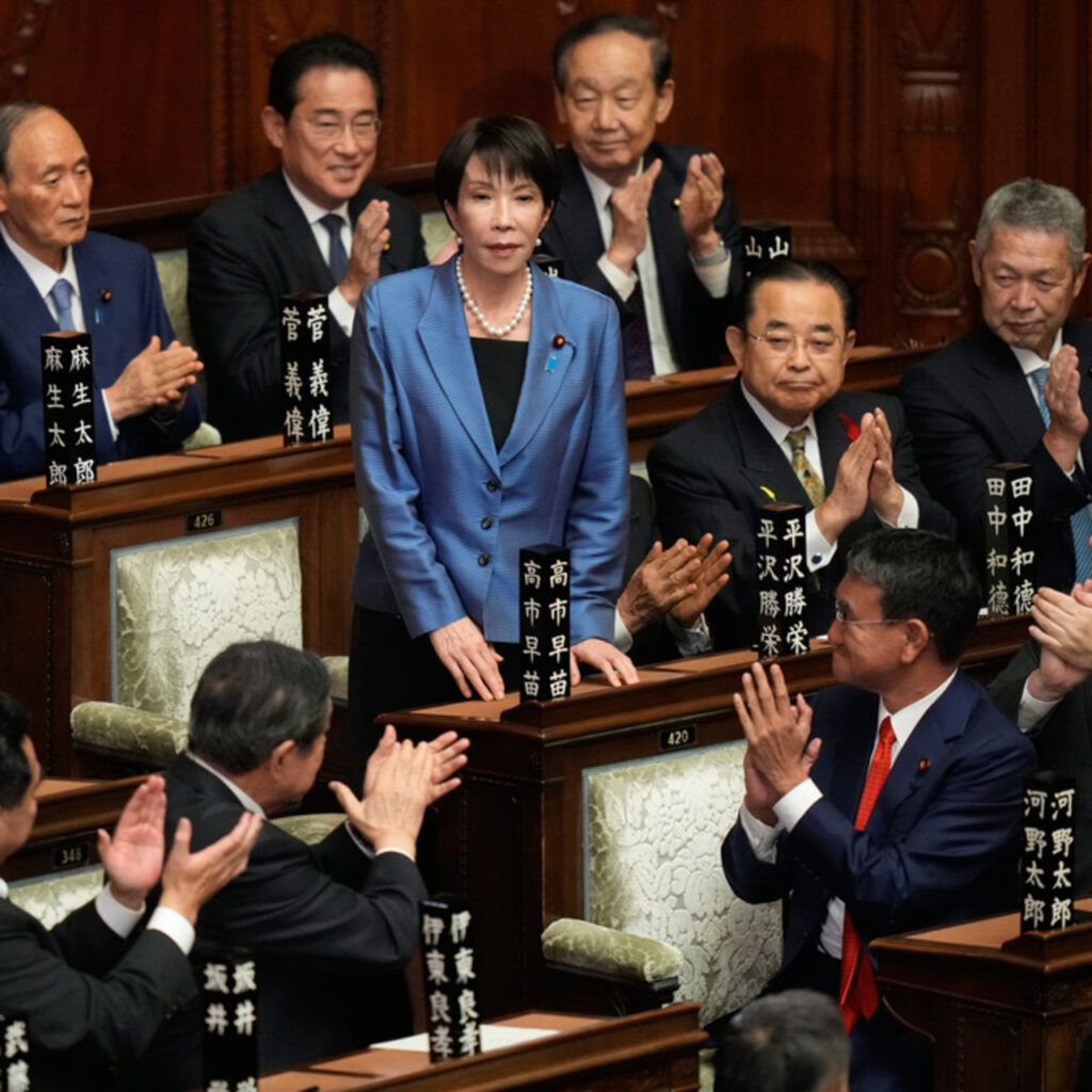 Japonya’nın ilk kadın başbakanı seçildi