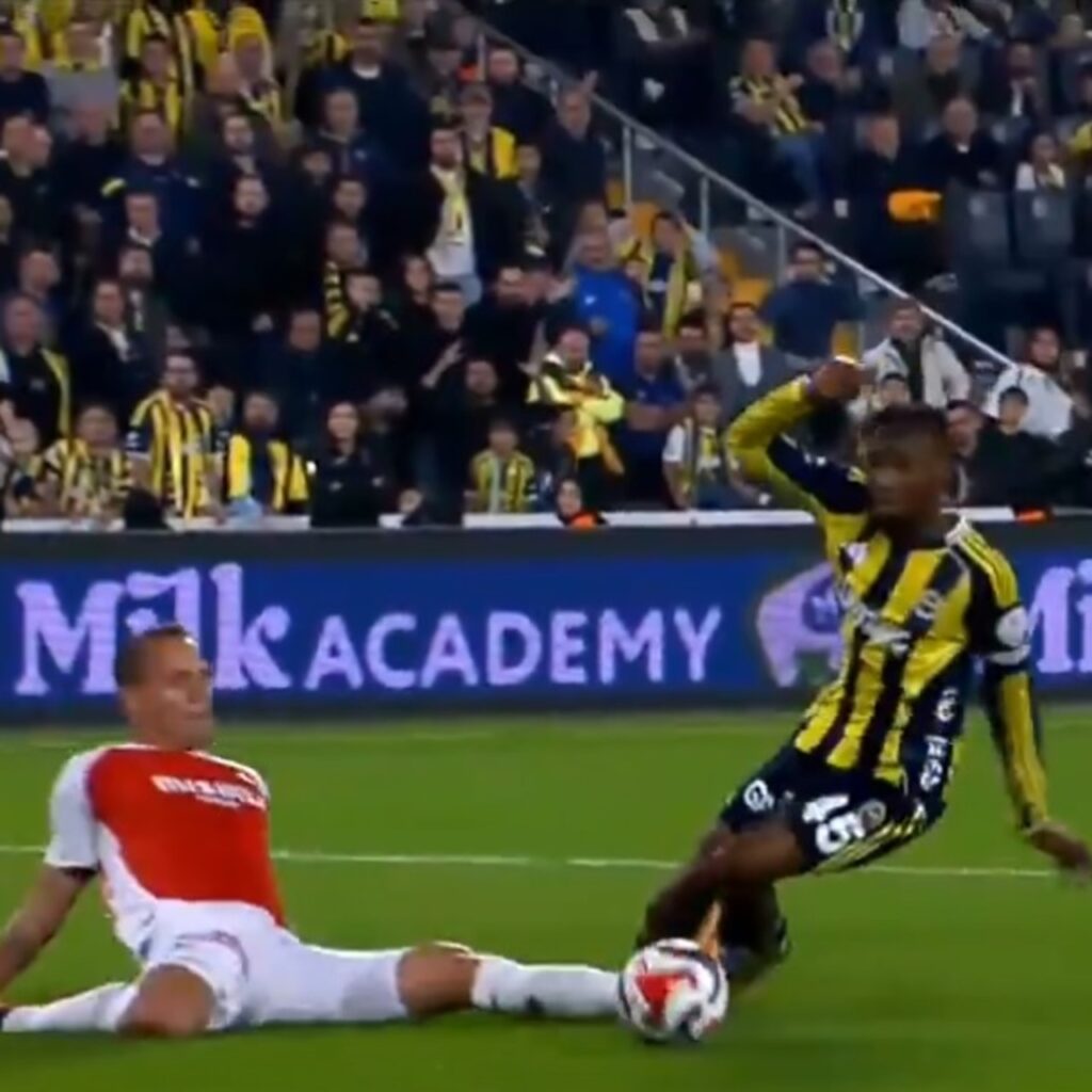 Kadıköy’de penaltı kararı!