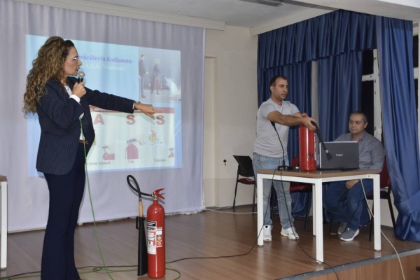 Karacabey Belediyesi’nden öğrencilere “Yangın Eğitimi”