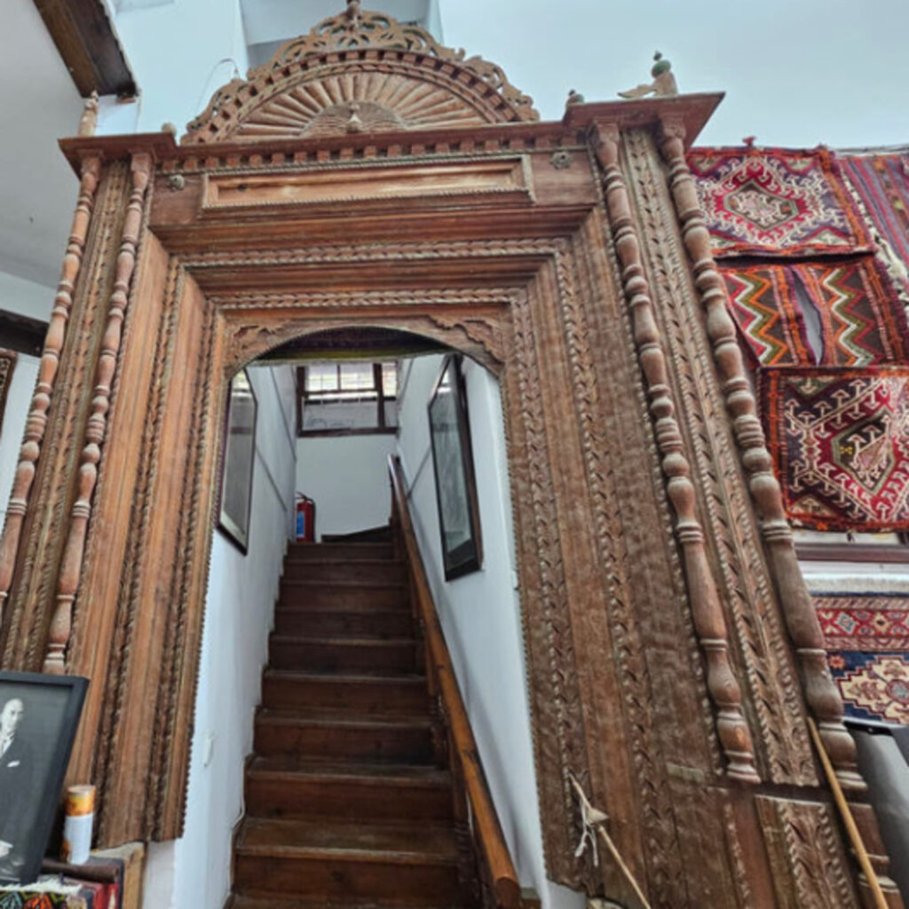 Köy halkı, 55 yıl sonra bulunan mihrabı bekliyor