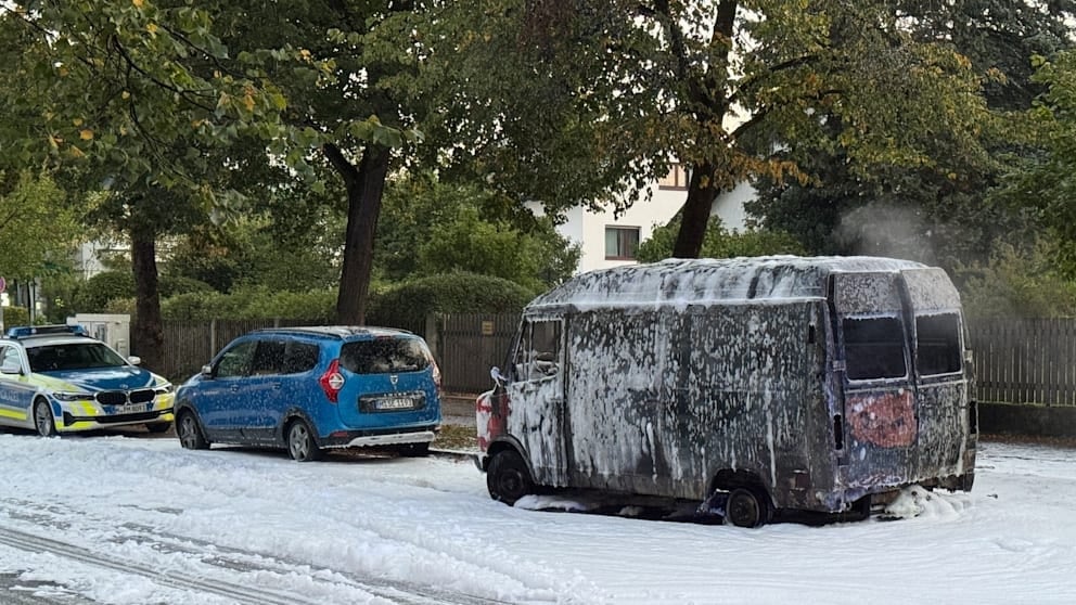 Münih’te patlayıcı dolu ev patladı: Polis ve itfaiye olay yerinde
