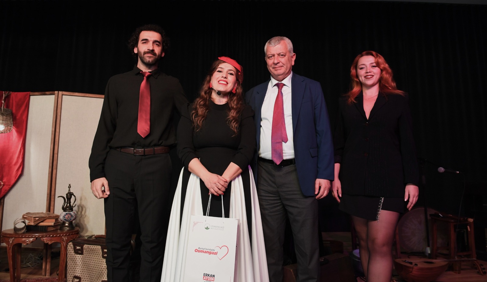 Osmangazi’de Cumhuriyet’in Işığı Bu Kez Sahneye Yansıdı