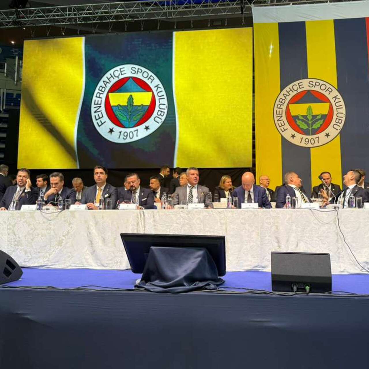 Olağanüstü genel kurul toplantısı başladı