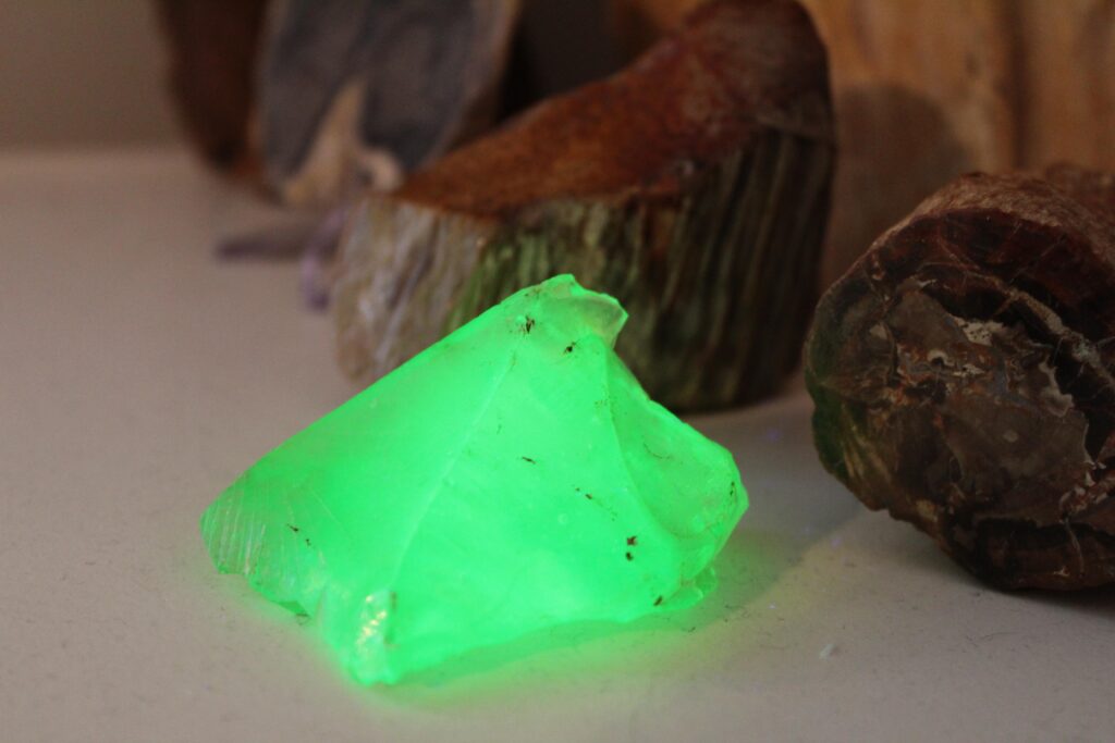 Parakende uranyum almaya çalışan 3 Çinli gözaltına alındı