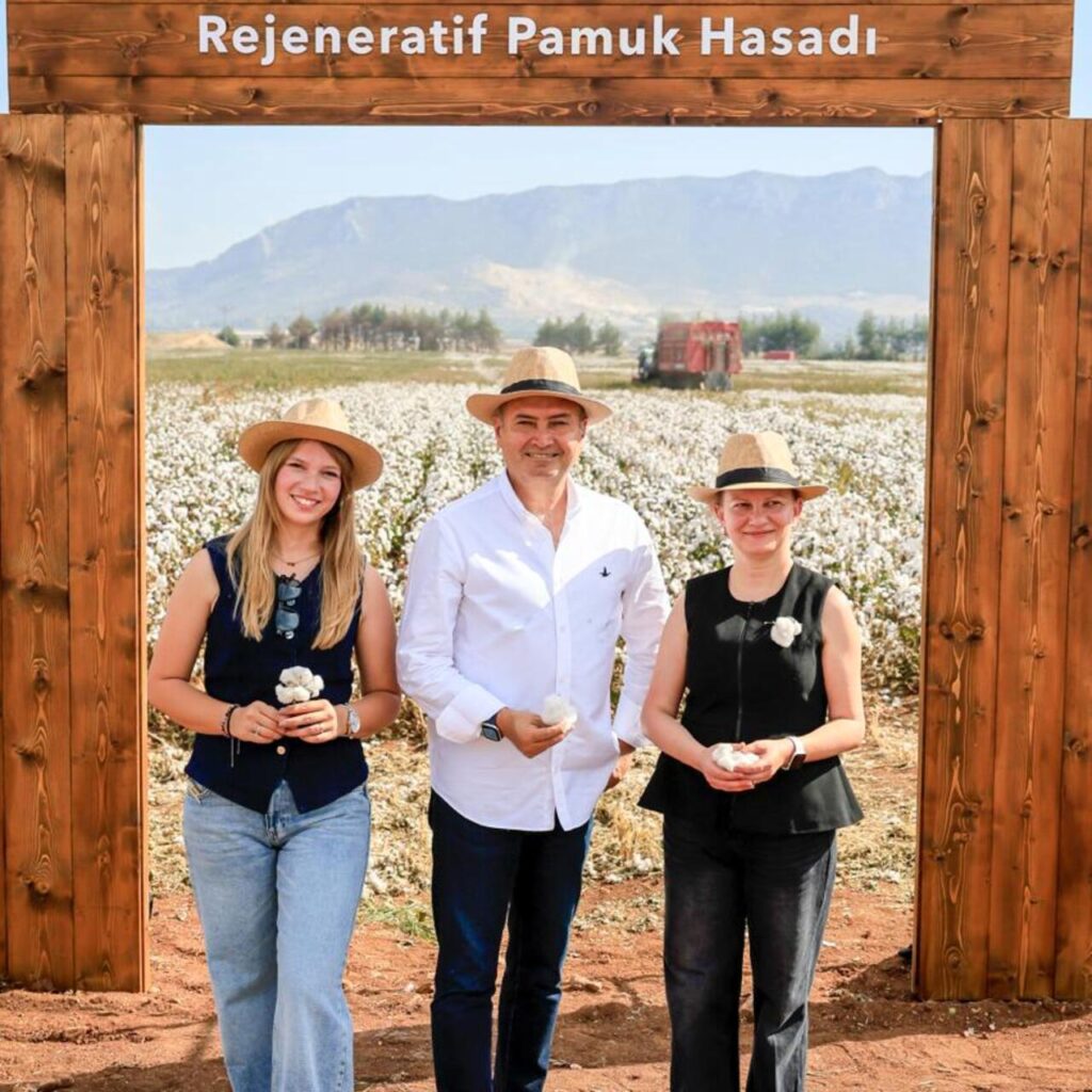 Rejeneratif pamuktan denim koleksiyonu