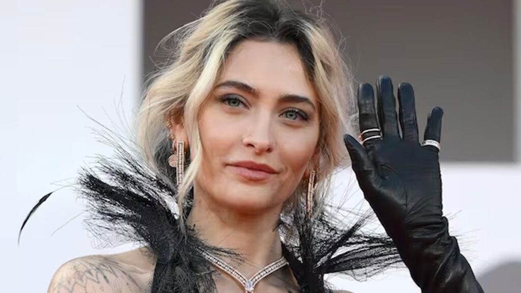 Şarkıcının kızı milyarlık mirası yedi bitirdi