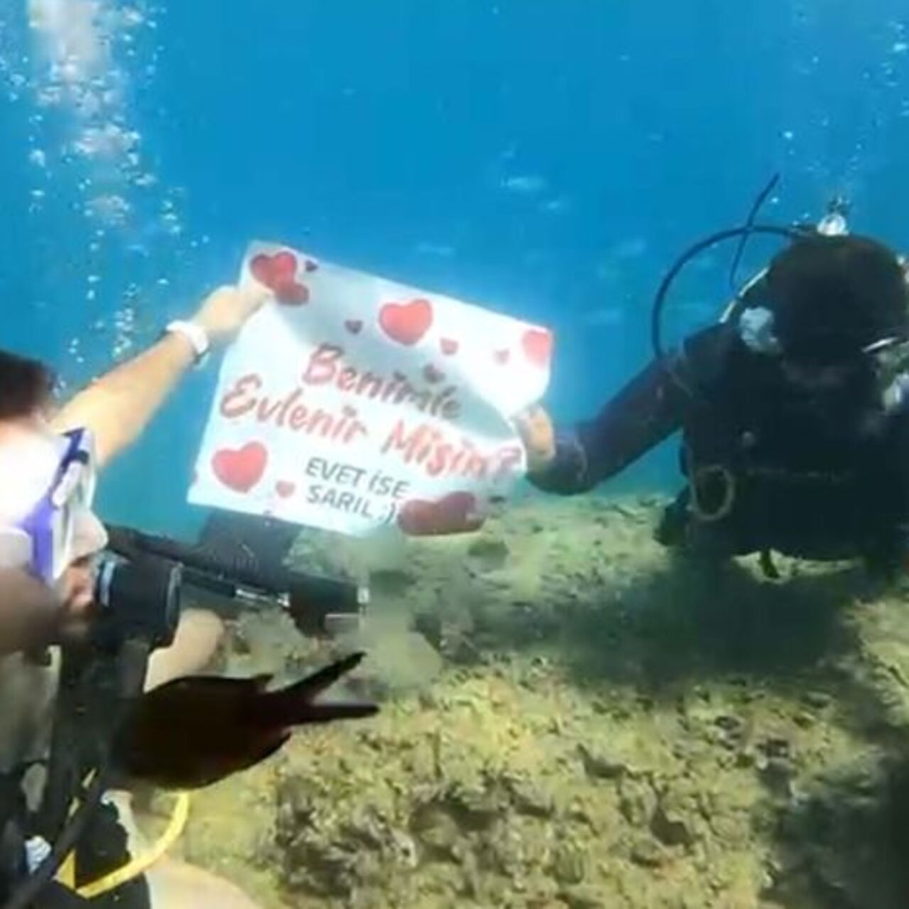 Su altında ‘evet’ dedi