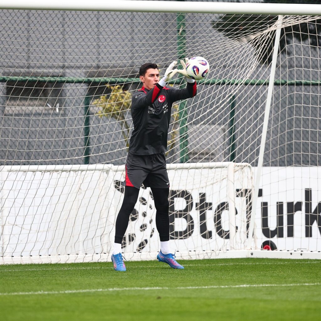 TFF’den Berke Özer açıklaması: İzinsiz ayrıldı
