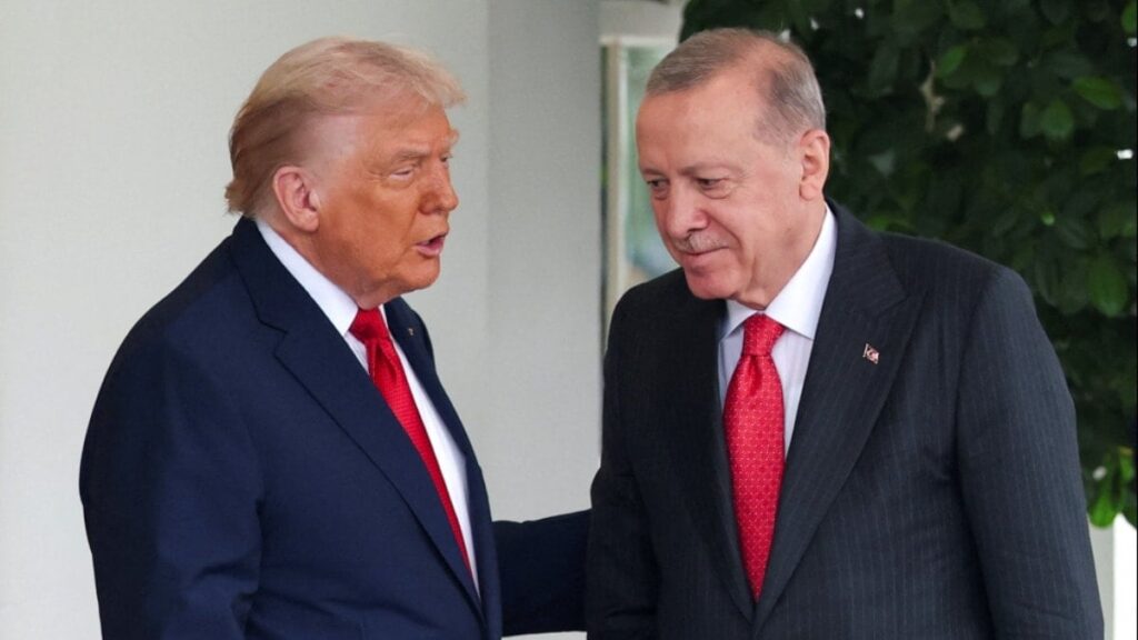 Trump dünyanın önünde Erdoğan’a teşekkür etti!