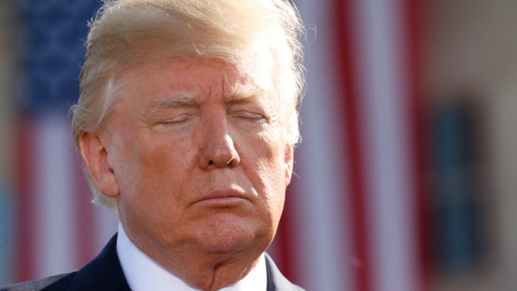 Trump o reklama kızıp vergiyi yüzde 10 artırdı