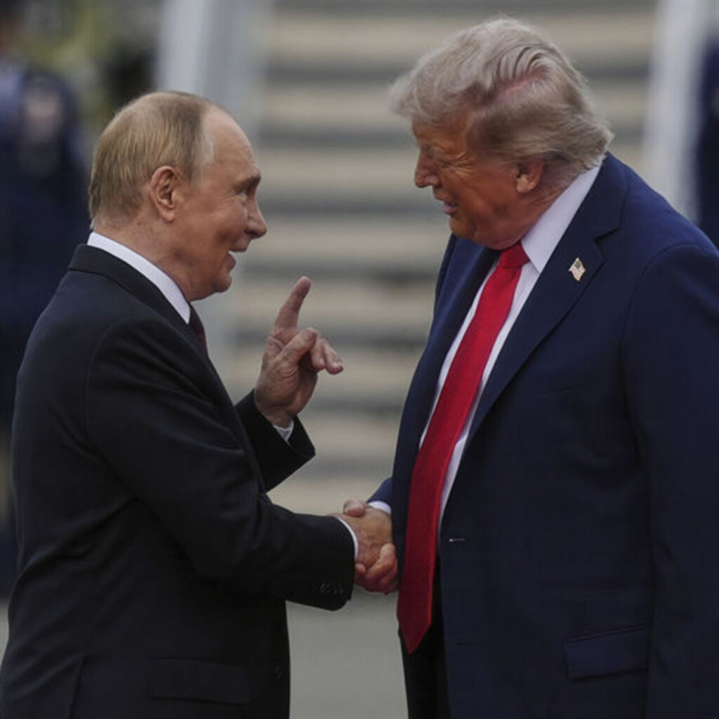 Trump’tan Putin’e: Füze test etmek yerine savaşı bitirmeli