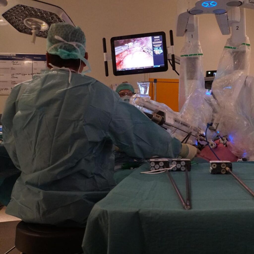 Türk cerrahlar Hollanda’da ilk canlı donör naklini gerçekleştirdi