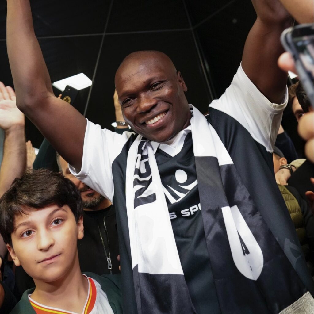 Vincent Aboubakar’dan sürpriz imza!