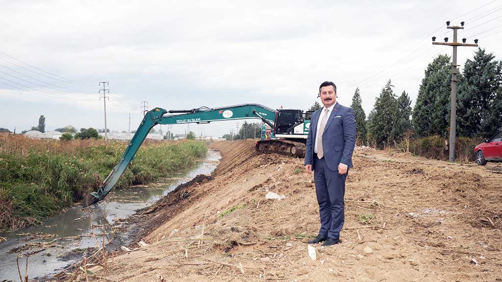 YENİŞEHİR’DE ŞEHİR İÇİ KANALLARDA TEMİZLİK ÇALIŞMALARI BAŞLADI