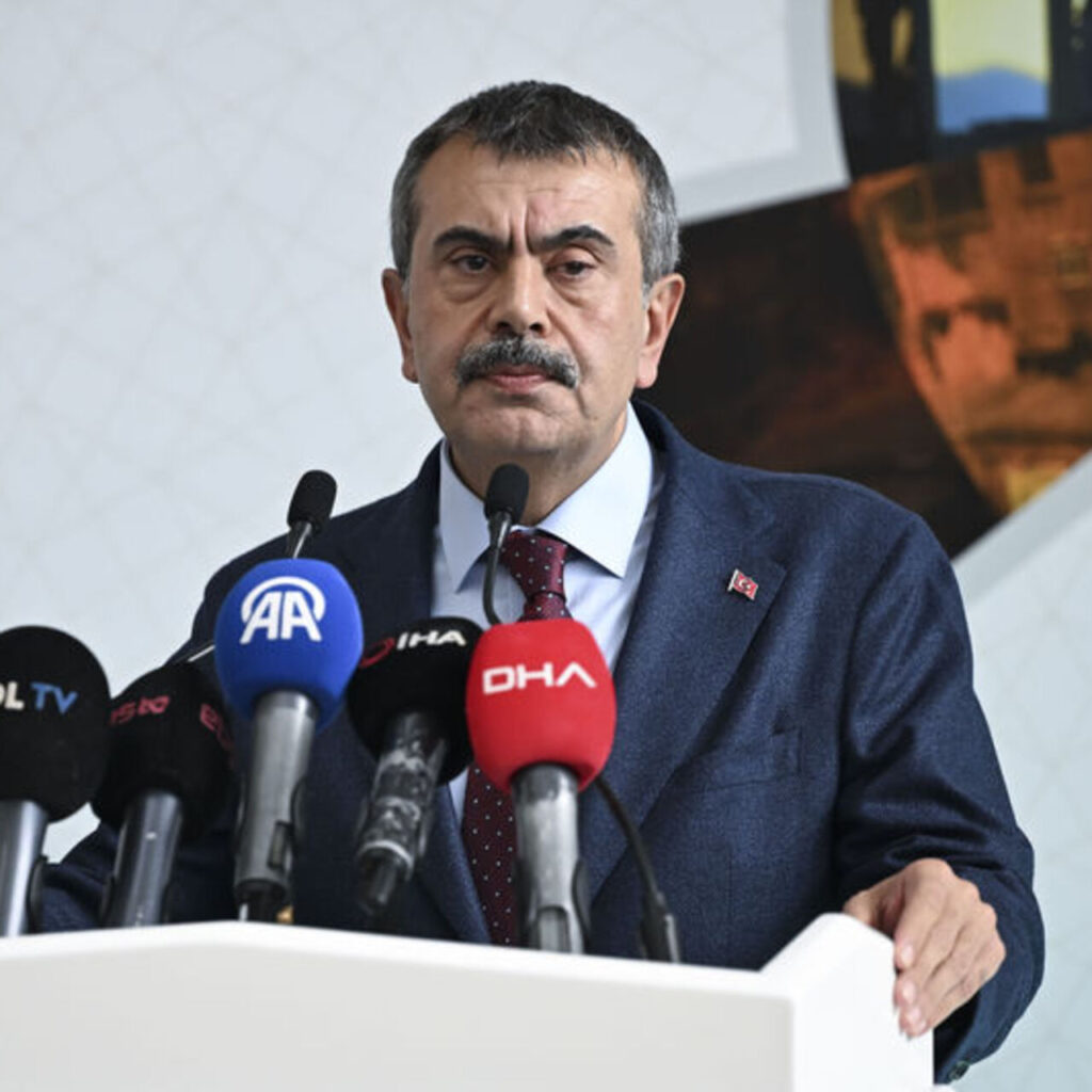 Zorunlu eğitim açıklaması