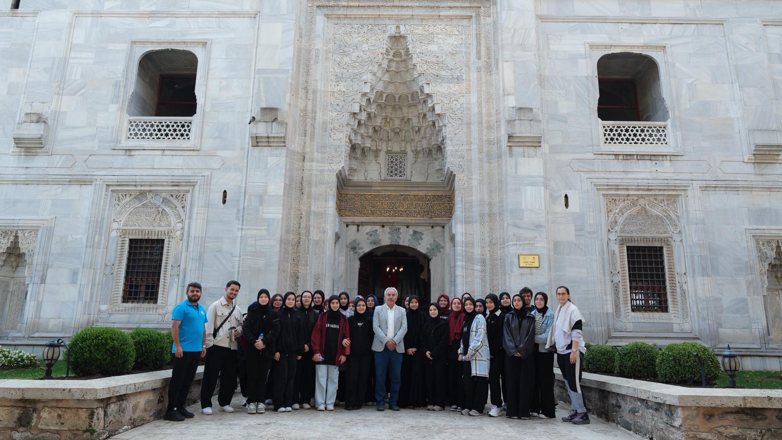 YILDIRIMLI GENÇLERDEN TARİHİ YOLCULUK