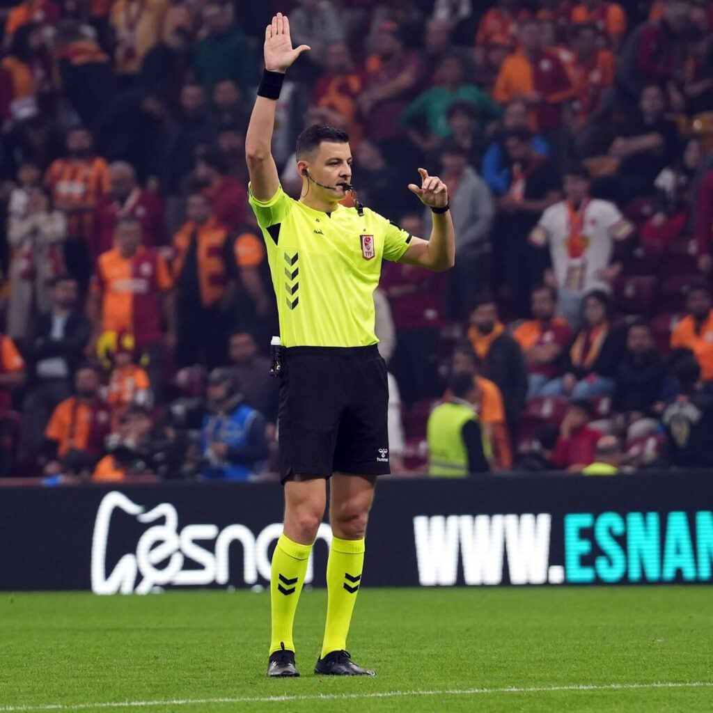 1 penaltı, 1 kırmızıyı atladı!