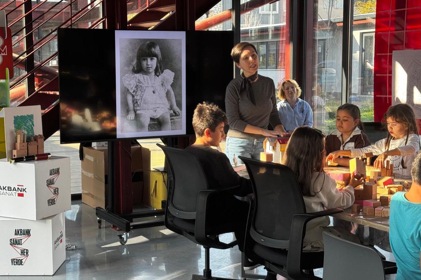 Çocuklar Pancar Deposu’nda sanatla buluştu