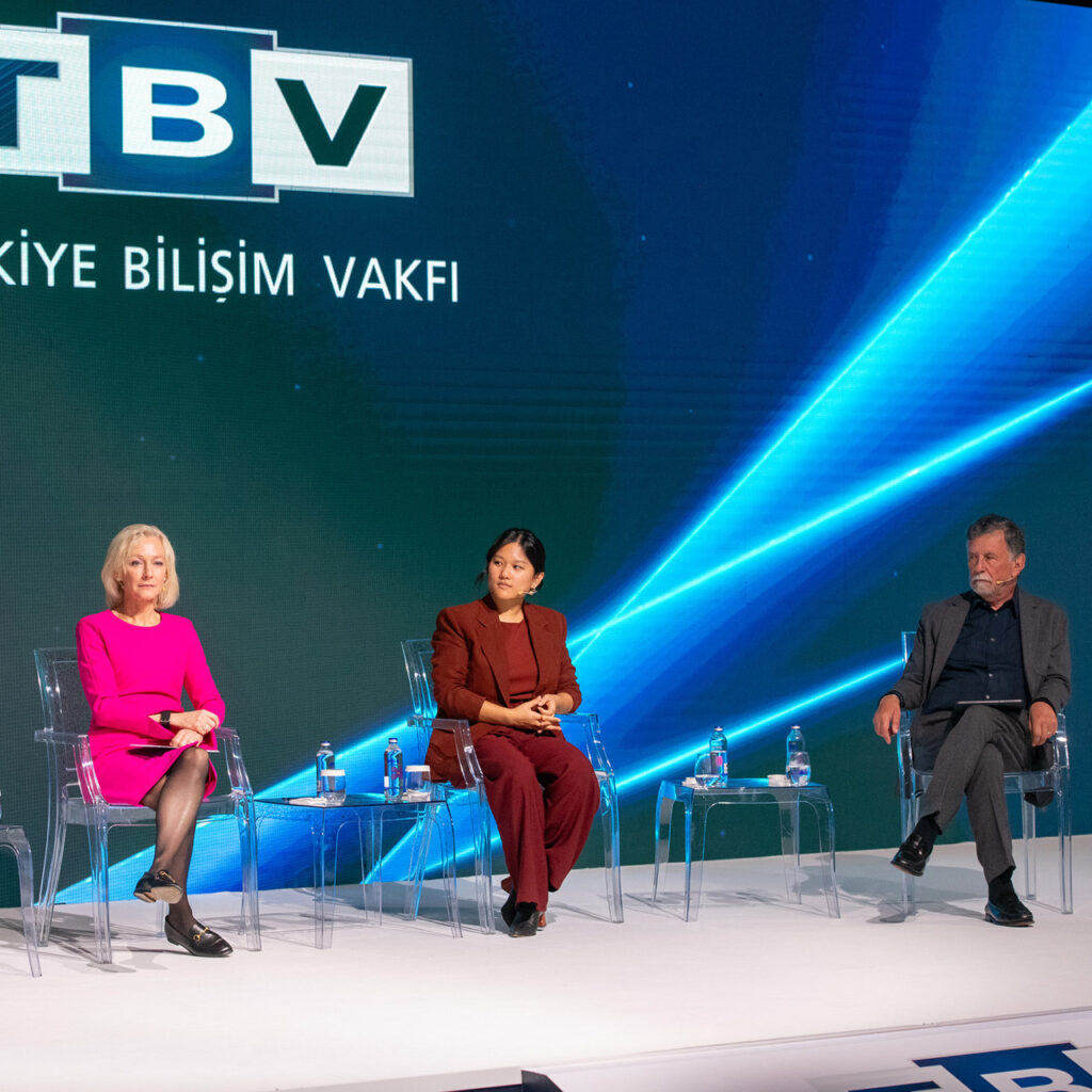 30’uncu yılında yapay zekâyı mercek altına aldı