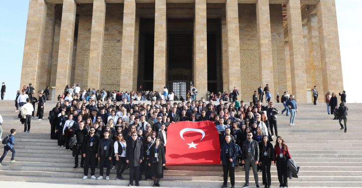 Bursalı gençler, Ata’nın huzuruna çıktı