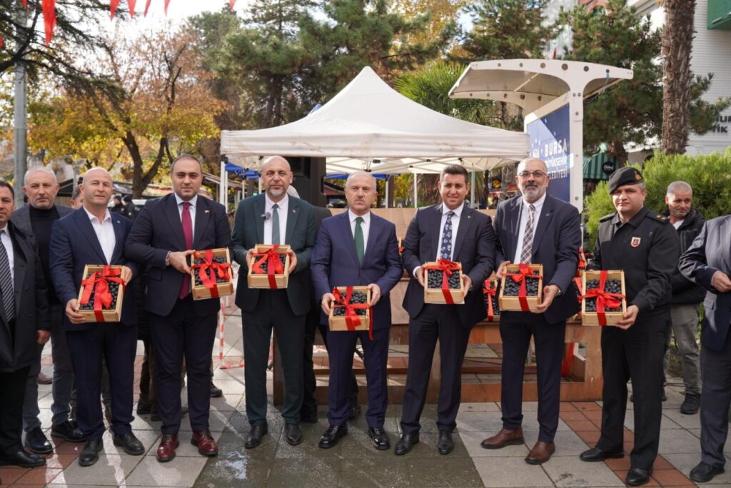 47. Orhangazi Zeytin Festivali Coşkusu Cumhuriyet Meydanı’na Taştı