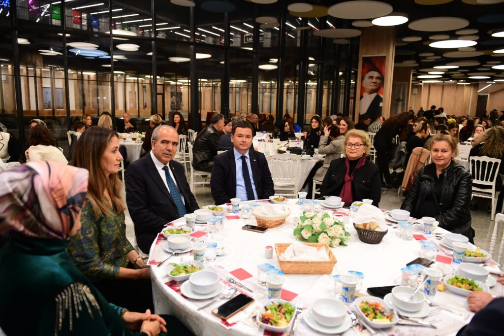 Muhtarlar Korosu konseri