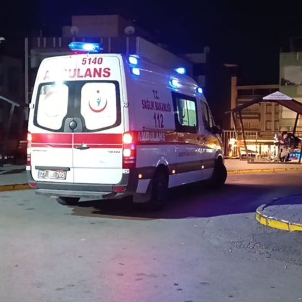 56 kişi hastanelik oldu