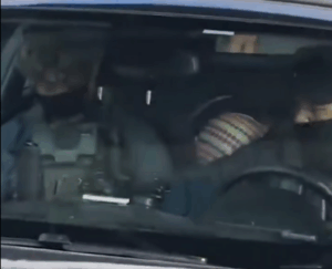 ABD’de polis, gözaltına aldığı adamın arabasındaki bebeğini kaçırdı