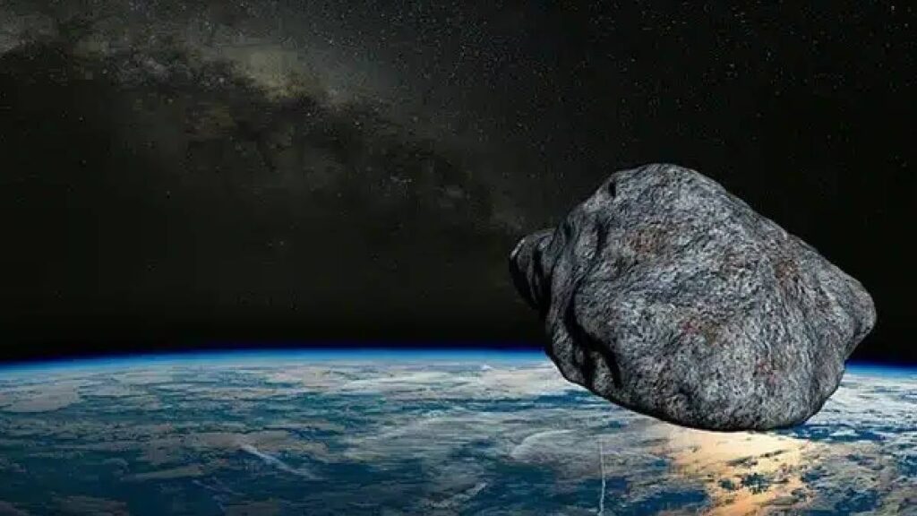 Ay için tehlike büyük, dev asteroit hızla yaklaşıyor