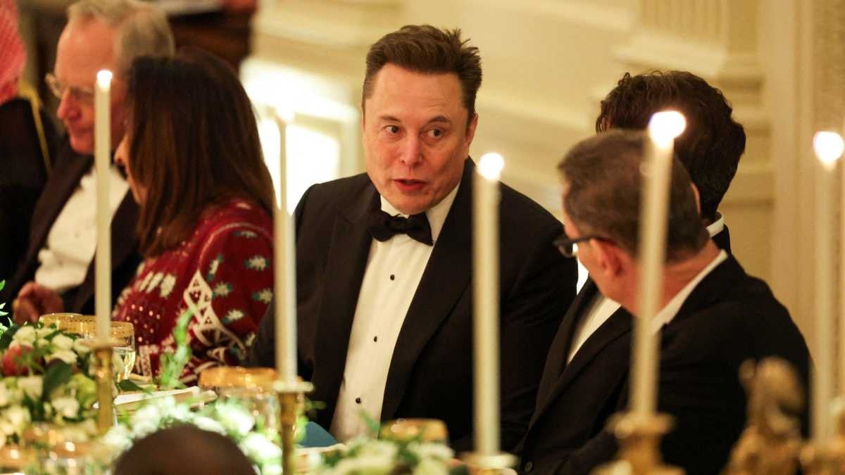 Aylar süren küslükten sonra Musk ilk kez Beyaz Saray’a geldi