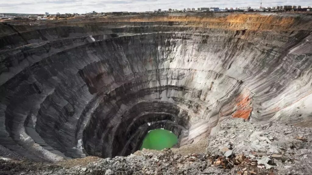 Bu topraklardan elmas fışkırıyor! Maden ocaklarında buldukça buluyorlar, durdurulamıyor